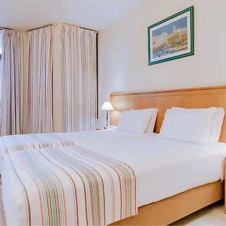Auramar Hotel 3*