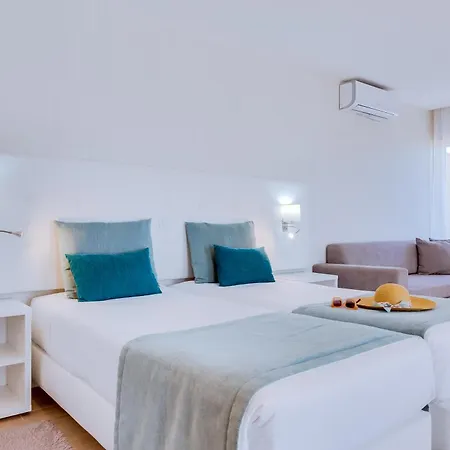 أورامار بيتش فندق 3*