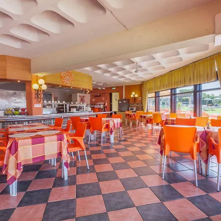 فندق أورامار بيتش