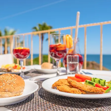 أورامار بيتش فندق 3*